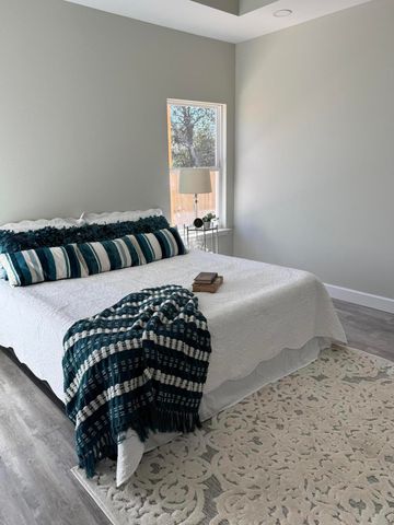 2162 Nina Street, Navarre, FL 32566