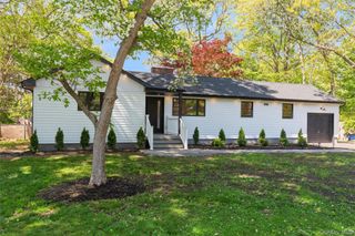 7 Magnolia Lane, Miller Place, NY 11764