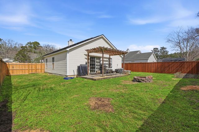 210 Waterford Lane, Summerville, SC 29483