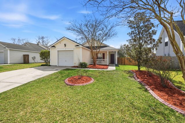 210 Waterford Lane, Summerville, SC 29483