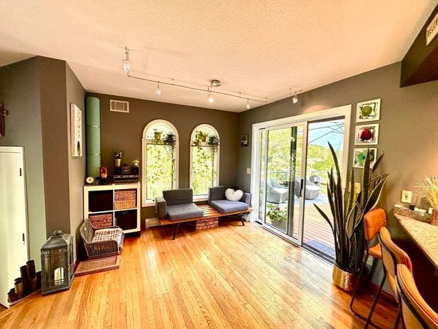 14 Laurel Ridge Drive, Belchertown, MA 01007