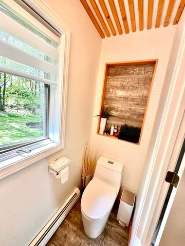 14 Laurel Ridge Drive, Belchertown, MA 01007