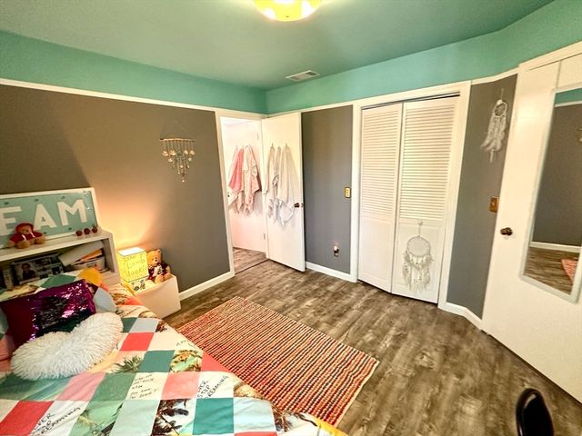 14 Laurel Ridge Drive, Belchertown, MA 01007