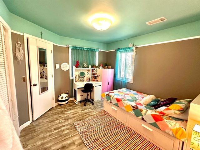 14 Laurel Ridge Drive, Belchertown, MA 01007