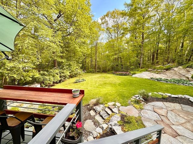 14 Laurel Ridge Drive, Belchertown, MA 01007