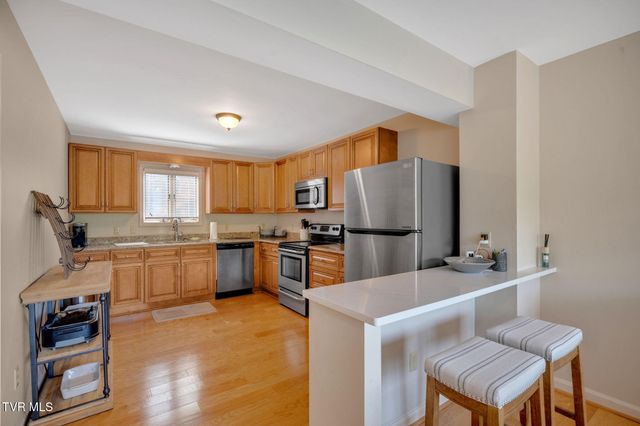 310 Cove Ridge Lane, Butler, TN 37640