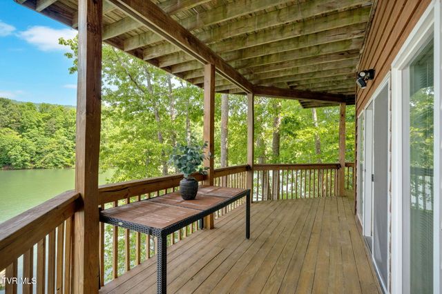 310 Cove Ridge Lane, Butler, TN 37640