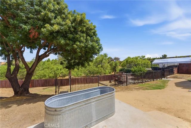 1437 W I, Wilmington, CA 90744