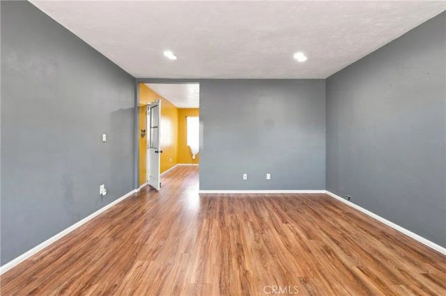 1437 W I, Wilmington, CA 90744