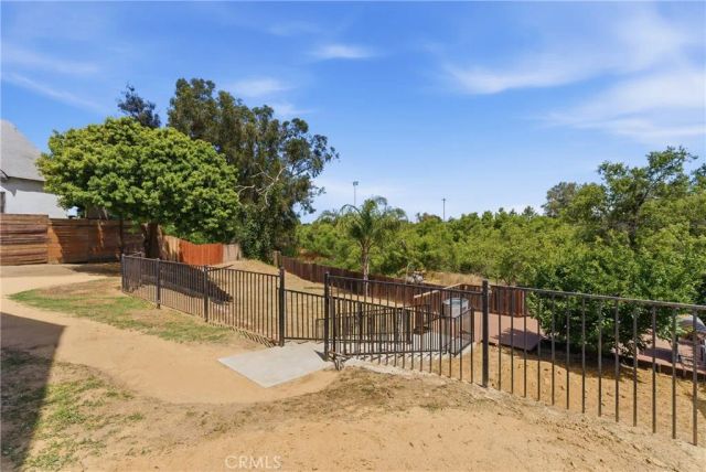 1437 W I, Wilmington, CA 90744