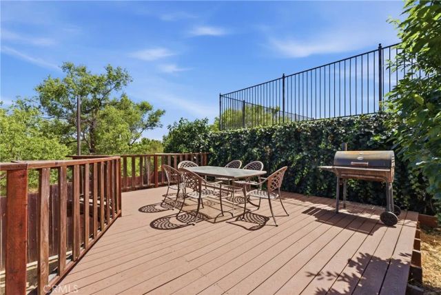 1437 W I, Wilmington, CA 90744