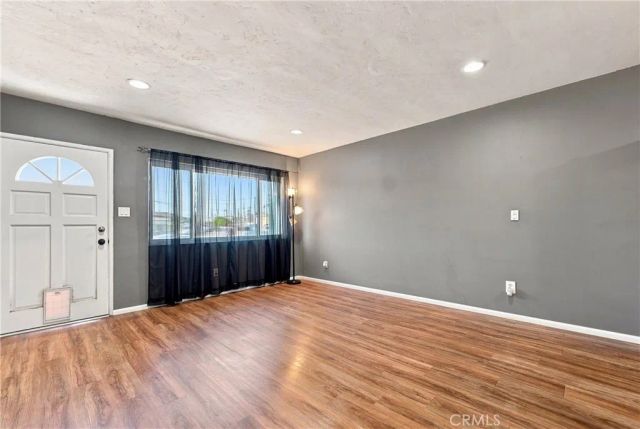 1437 W I, Wilmington, CA 90744