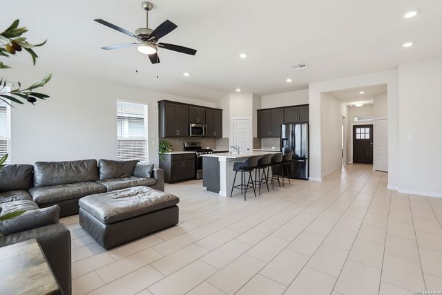 1917 Edelweiss Ave, New Braunfels, TX 78130
