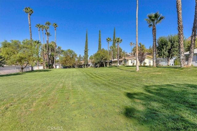 32600 State Highway 74, Hemet, CA 92545