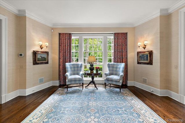 1045 Country Club Road, Bloomfield Charter Township, MI 48304