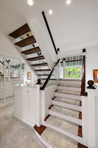 1045 Country Club Road, Bloomfield Charter Township, MI 48304