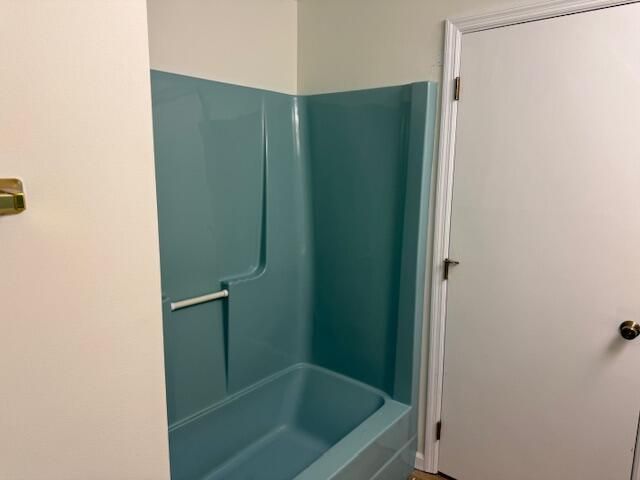 60 Farmington, Monticello, KY 42633