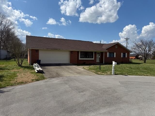 60 Farmington, Monticello, KY 42633