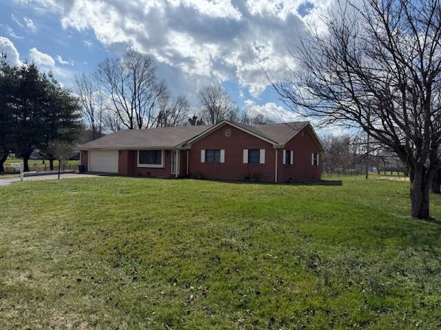 60 Farmington, Monticello, KY 42633