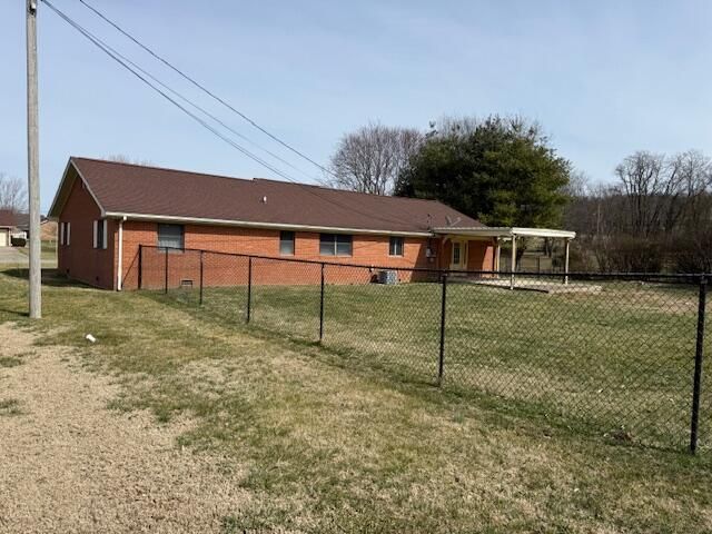 60 Farmington, Monticello, KY 42633