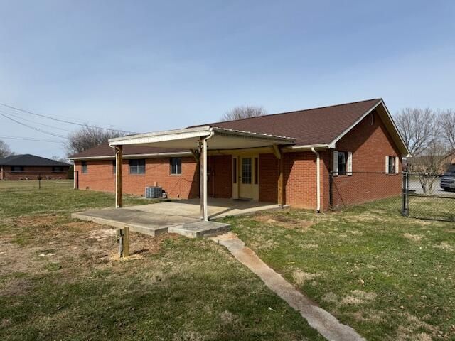 60 Farmington, Monticello, KY 42633