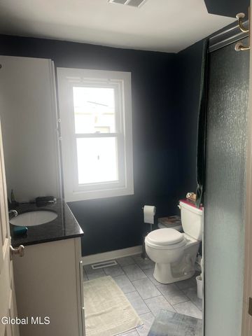824 Dean Street, Schenectady, NY 12309