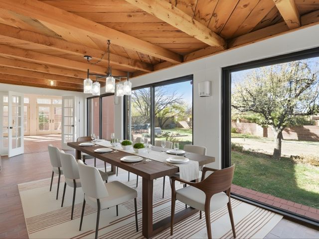 2575 Calle Delfino, Santa Fe, NM 87505