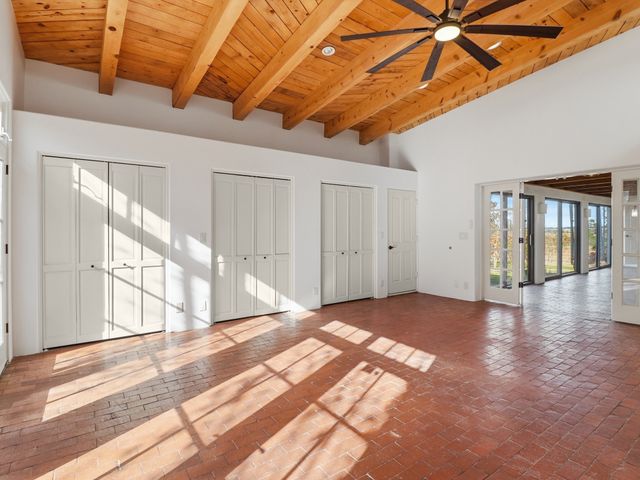 2575 Calle Delfino, Santa Fe, NM 87505