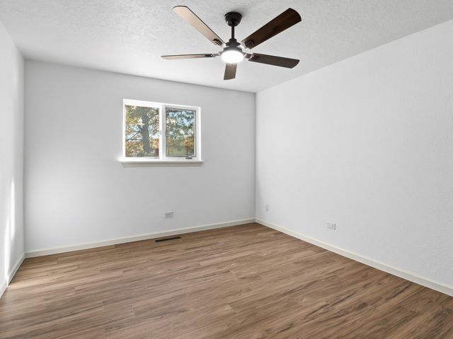 2575 Calle Delfino, Santa Fe, NM 87505