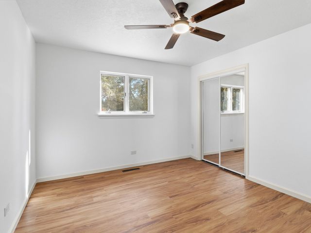 2575 Calle Delfino, Santa Fe, NM 87505