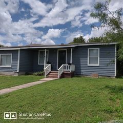 215 Bradford, San Antonio, TX 78228