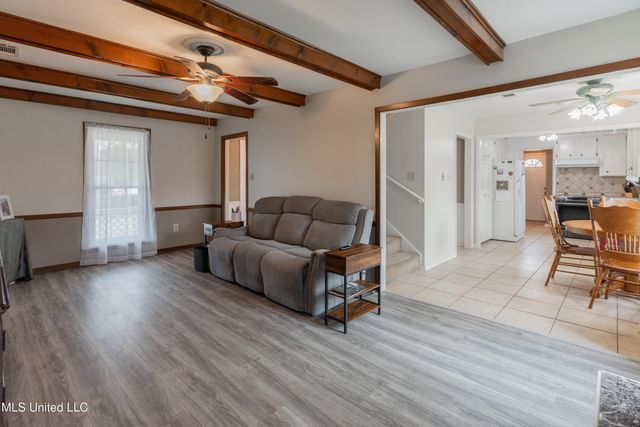 108 Pebble Lane, Clinton, MS 39056