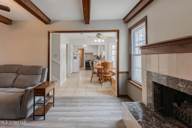 108 Pebble Lane, Clinton, MS 39056