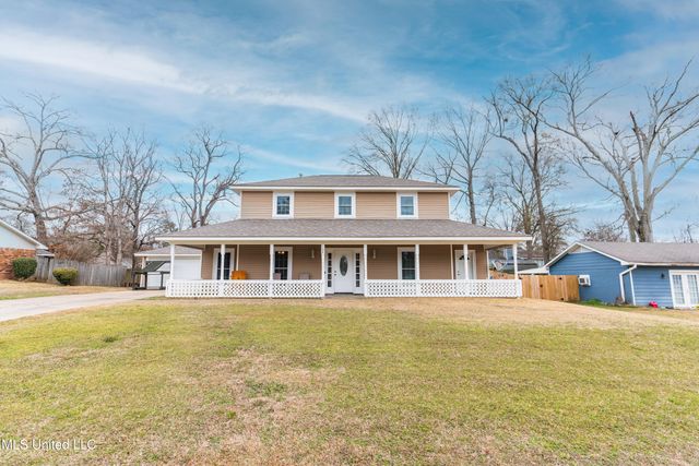 108 Pebble Lane, Clinton, MS 39056