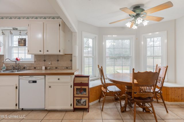 108 Pebble Lane, Clinton, MS 39056