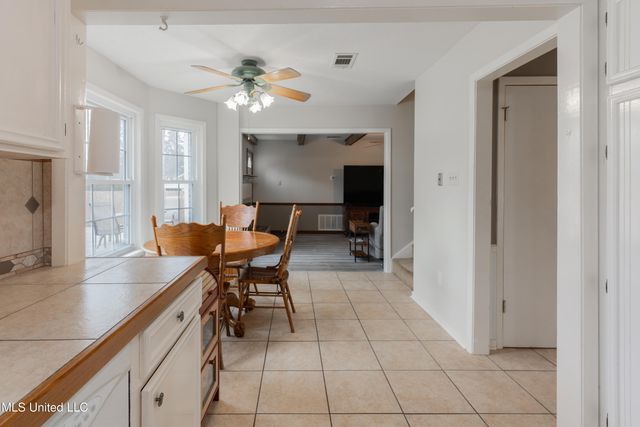 108 Pebble Lane, Clinton, MS 39056