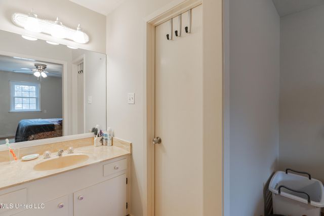 108 Pebble Lane, Clinton, MS 39056