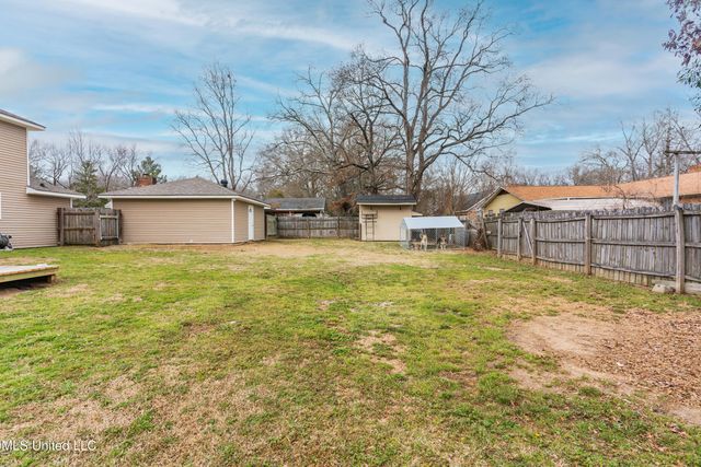 108 Pebble Lane, Clinton, MS 39056