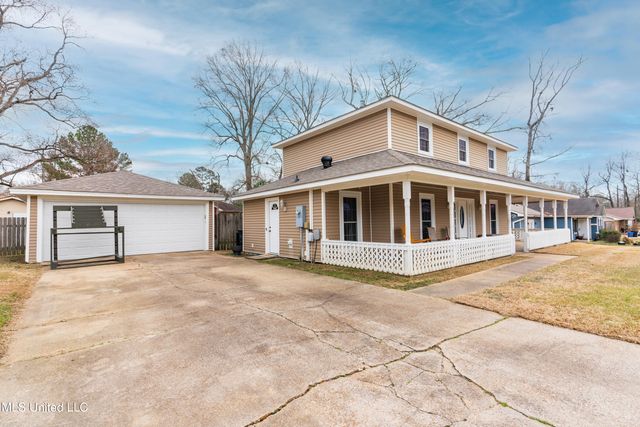 108 Pebble Lane, Clinton, MS 39056