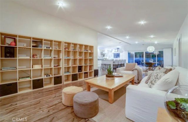 1530 Marine Avenue, Manhattan Beach, CA 90266