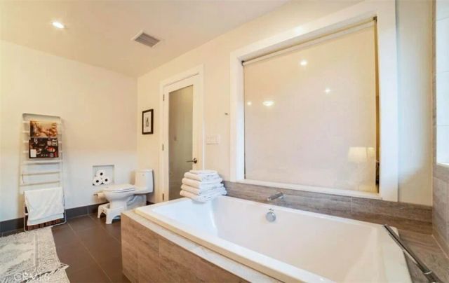 1530 Marine Avenue, Manhattan Beach, CA 90266