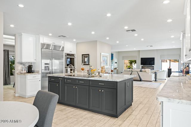 2502 E Montebello Avenue, Phoenix, AZ 85016