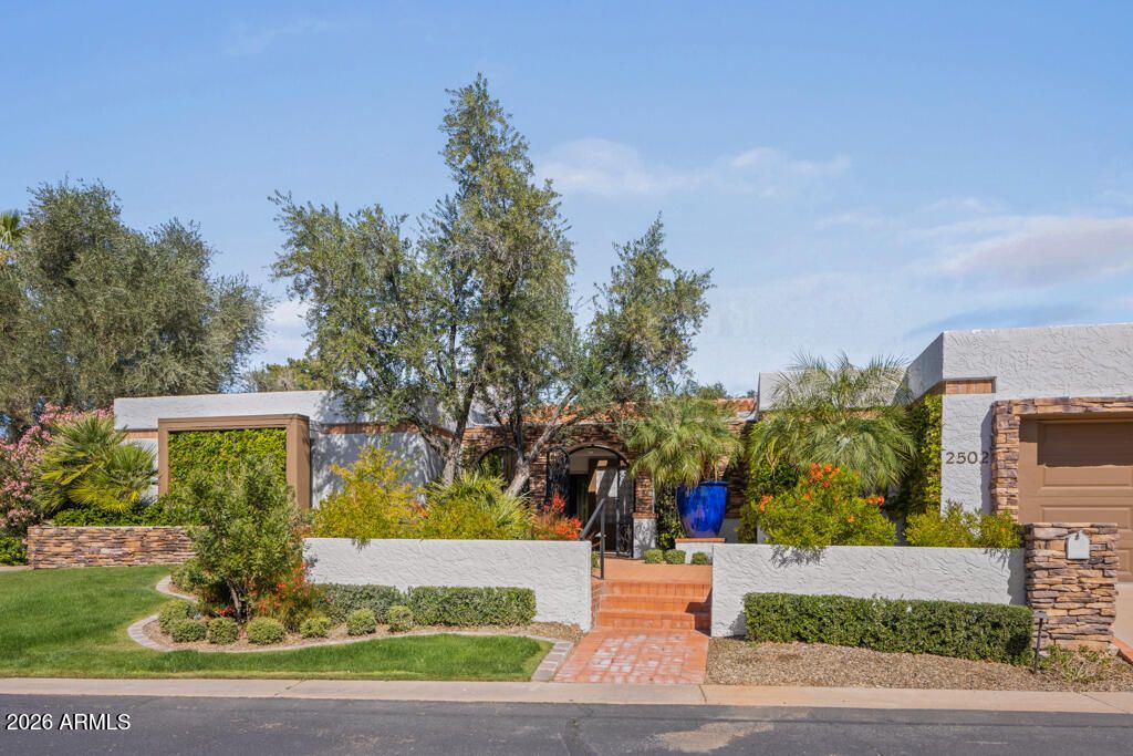 2502 E Montebello Avenue, Phoenix, AZ 85016