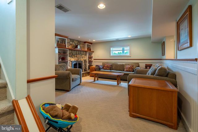 167 E VALLEY FORGE RD, King Of Prussia, PA 19406