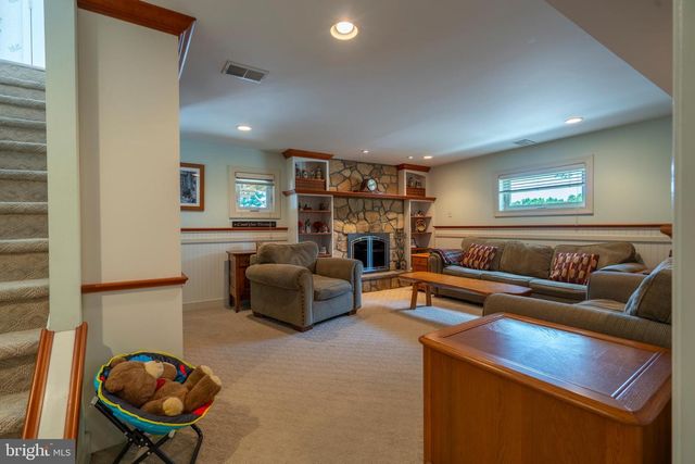 167 E VALLEY FORGE RD, King Of Prussia, PA 19406