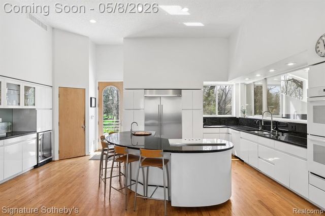 7350 Mountridge Drive, Clarkston, MI 48346
