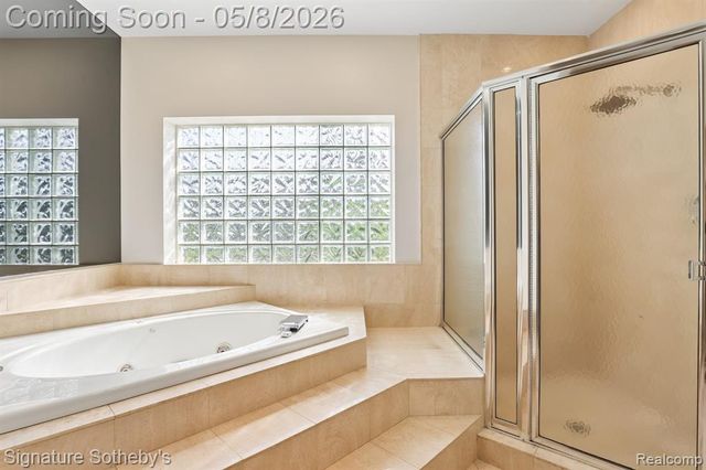 7350 Mountridge Drive, Clarkston, MI 48346