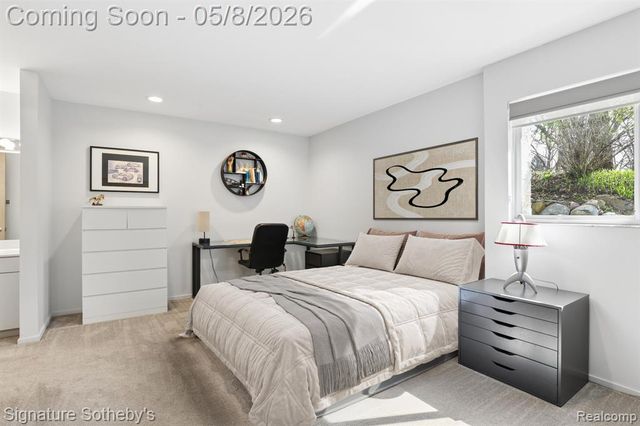 7350 Mountridge Drive, Clarkston, MI 48346
