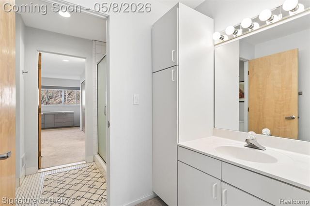7350 Mountridge Drive, Clarkston, MI 48346