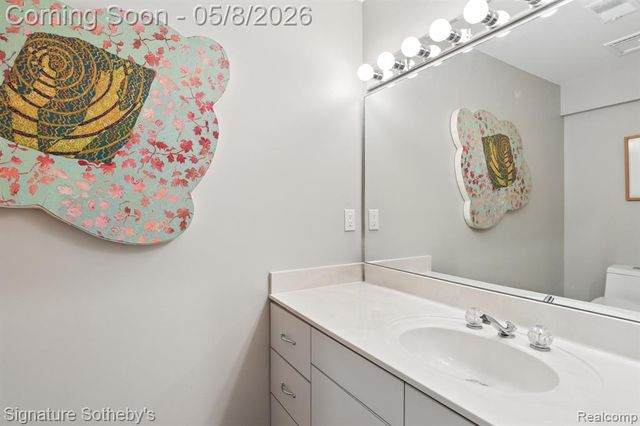 7350 Mountridge Drive, Clarkston, MI 48346